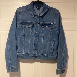 DKNY Jeans Women’s Denim Blue Jean Jacket Blue like new with tag large